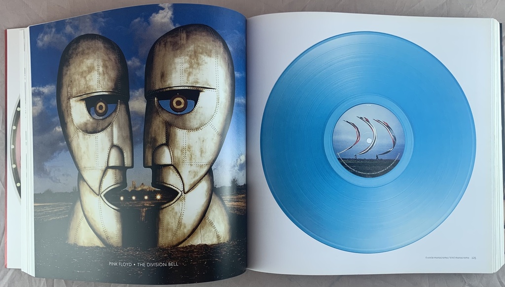 Extraordinary Records (Livro usado)